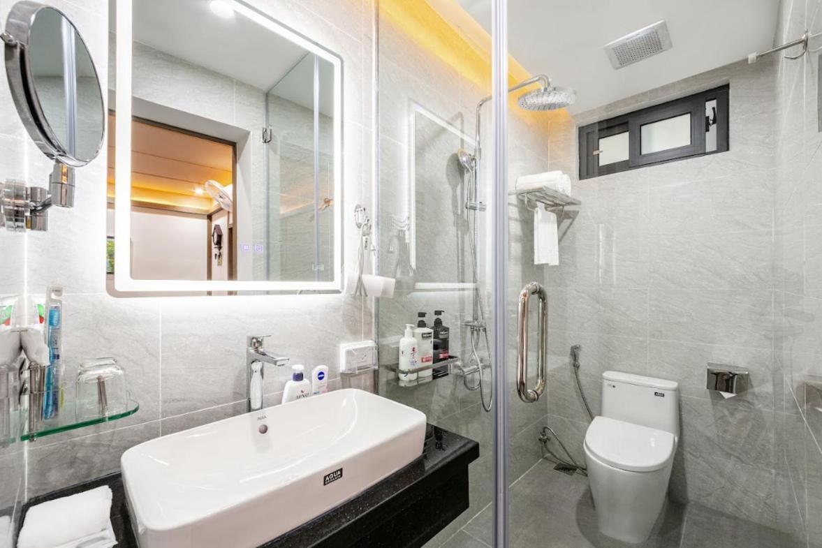 A25 Hotel - 21 Nghia Tan Hanoi Luaran gambar