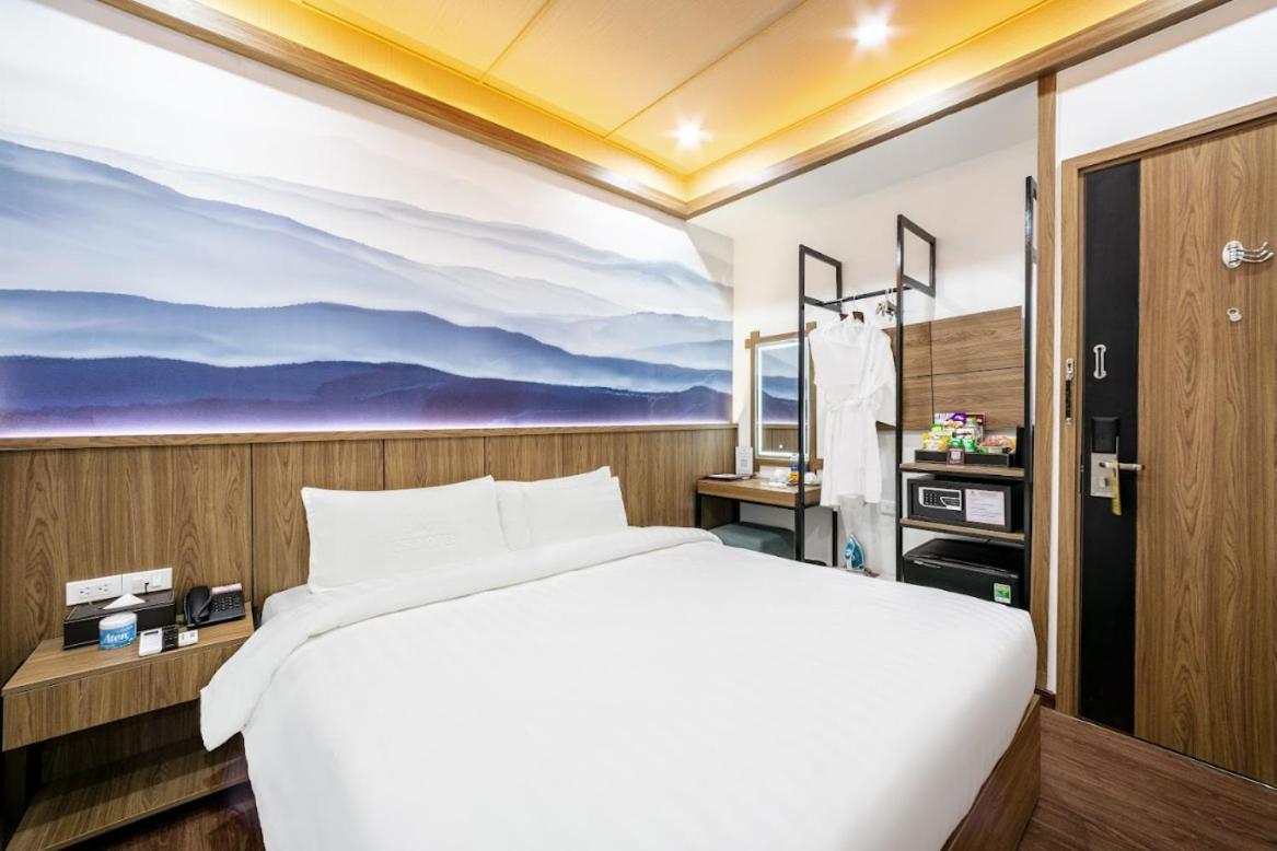 A25 Hotel - 21 Nghia Tan Hanoi Luaran gambar