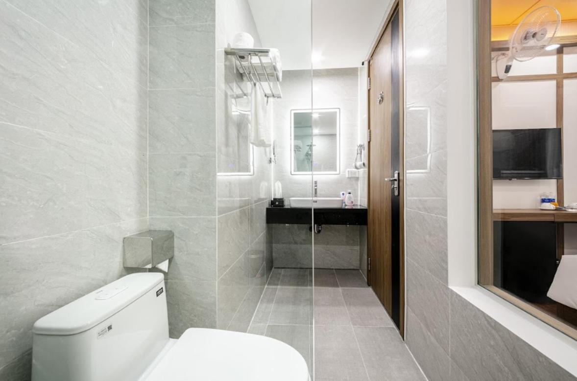 A25 Hotel - 21 Nghia Tan Hanoi Luaran gambar