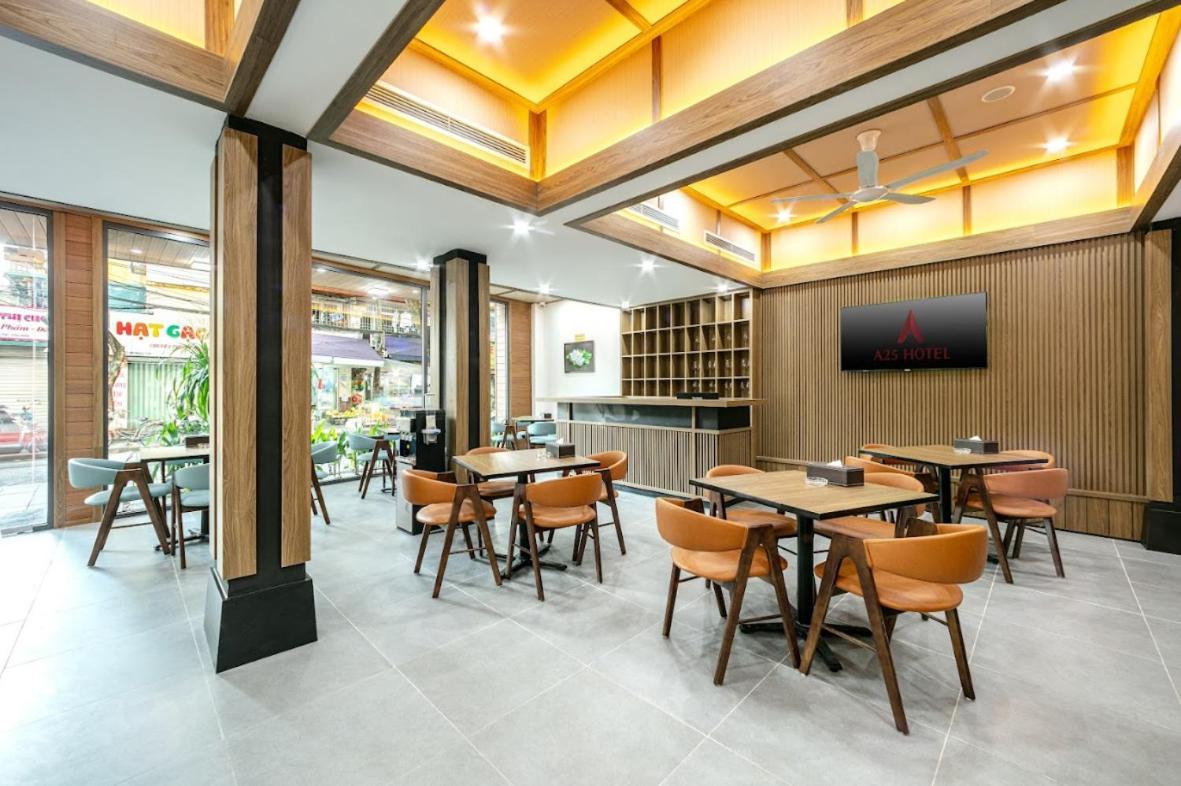 A25 Hotel - 21 Nghia Tan Hanoi Luaran gambar