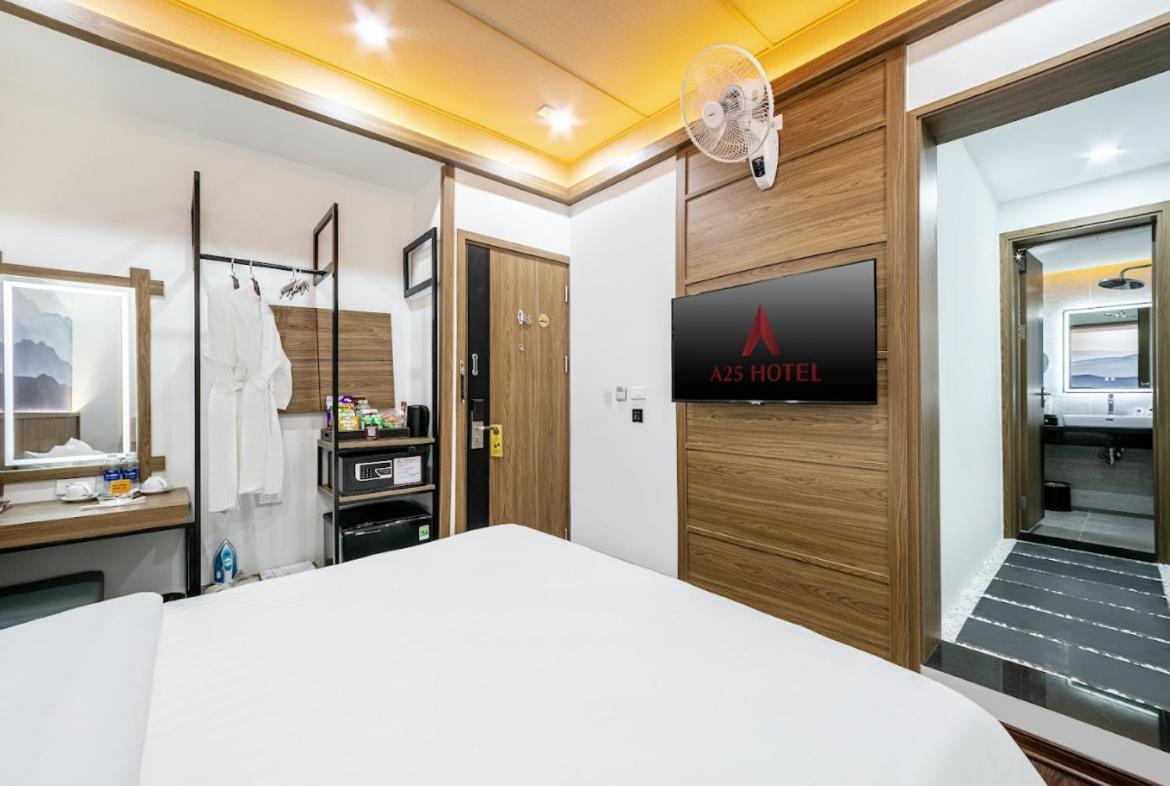 A25 Hotel - 21 Nghia Tan Hanoi Luaran gambar